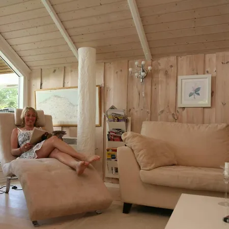 4 Star In Dronningmolle Gilleleje