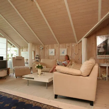 Ferienhaus 4 Star In Dronningmolle *